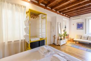 Garibaldi Suite - 7sundays