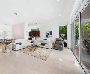 Comfortable Three Bedroom Riverside Home with Outdoor Living