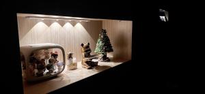 Fully Furnished 2 BEDROOM-2 BATHROOM Masteri Luxury Apartment