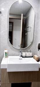 Fully Furnished 2 BEDROOM-2 BATHROOM Masteri Luxury Apartment