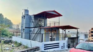 Porta home for 06 to 08 people, 40 km from Pune