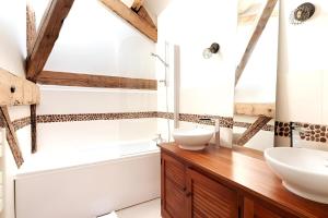 Ganneron - CI - Welcoming studio for 2p - Paris 18