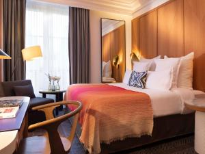 Hôtel Vernet Champs Elysées Paris