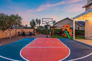 AZ Game House - Sport Court - Golf - Game Room