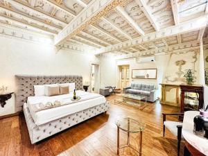 Luxury Apartment in Heart of Rome, Perfect for Families and Couples