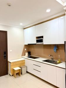 Sunrise Apartment with Pool & Gym - Near District 1 Phu My Hung - Ben Thanh - Bui Vien