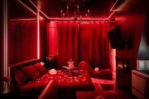 Love Room, Linterdit