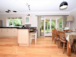 4 Bed in Cromer oc-kt116