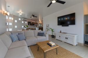 #Marbella lane-Scenic Home with Amazing OceanViews