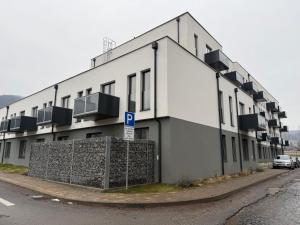 rishko appartmens113, self check in, free parking, bus station, center of the city