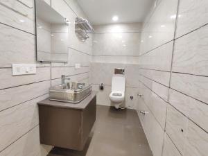 Hotel M K