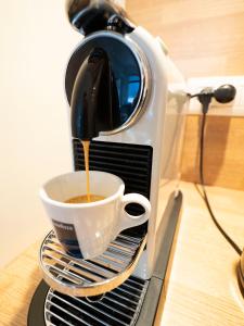 Apartment Madeline - Stunning Lake View with a Pool and a Private Parking