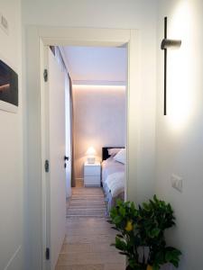 Apartment Madeline - Stunning Lake View with a Pool and a Private Parking