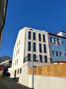 AC, 2Bedrooms APT, City Center 900m to Metro