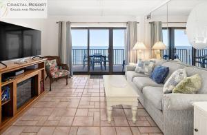 Marigot Beach-Beautiful 3 Bedroom Direct Oceanfront Condo!