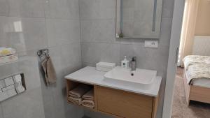 Apartamenty Gościnne CMN BERTA ROGUS