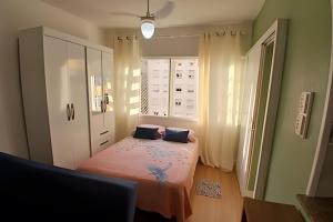 SHB • Pé na areia | Studio | Comércios