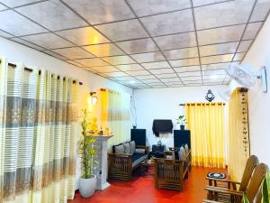 Margosa Villa In Mirissa