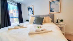 Lovely Flat in Kiln Close with Free Parking