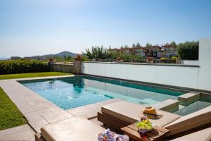 Sunny Villa Tria