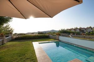 Sunny Villa Tria