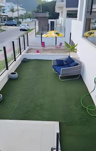 Jacuzzi coberta e aquecida com entrada particular