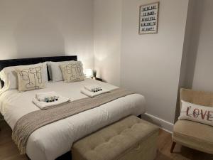 3 bed Chill Glouc Free Parking