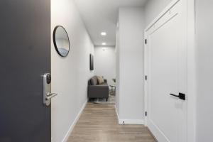 Bright urban studio, fully furnished