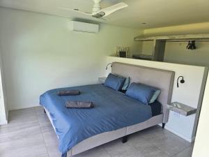 3 Ensuite Bedrooms, Sea View, Private Pool & Solar