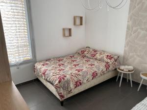 FLC- Vaste T2 -Parking-Air Conditioning-Terrace-6p-St Charles