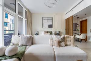 GuestReady | Studio | Partial Burj Khalifa View