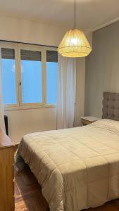 Depto luminoso Zona Plaza Colon