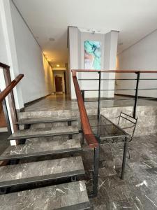 Calido y luminoso 2 ambientes sobre Falucho