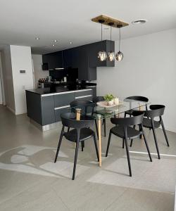 Malecon Varese - 2 dormitorios con Piscina