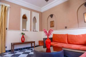 Riad Palm and Pool 2