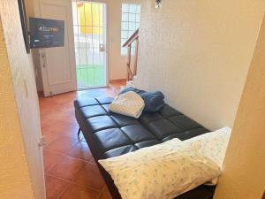 3 Story House 3BR 2BA Rooftop View with Heated Pool