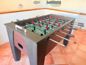 3 Story House 3BR 2BA Rooftop View with Heated Pool