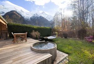 Cocon 4pax Jardin Jacuzzi Vue