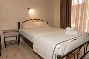 Studios for rent Hermanos