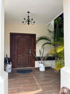 Luxury Family Beach Home La Flor