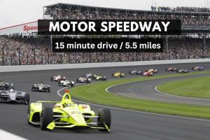 Downtown Contemporary High-Rise with Parking, Pool, Gym