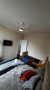 Amplo com 2 quartos e Estacionamento BI94-402