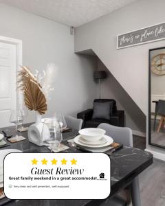 Index House - Air Host & Stay - Free Parking - Contractor Friendly