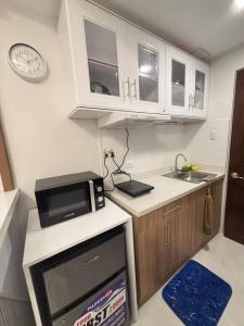 Elegant Studio with Balcony and City View