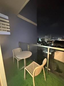 Fully Furnished Studio with Balcony