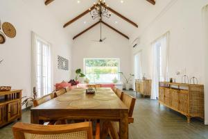 Vida Aldona - A Luxurious Retreat - 4BHK Villa Private Pool Near Beach