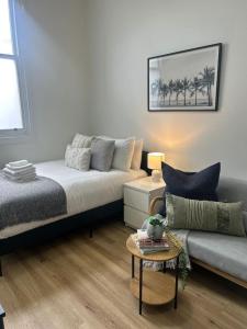 Sunlit Studio Parkville - 1 bath, 1 bed, Tram CBD