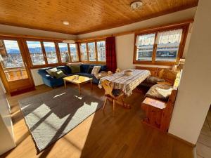 Light Alpine Apartment with View Heart of Flims