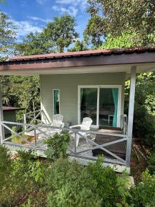 Little Bailan Retreat - Jungle & river view