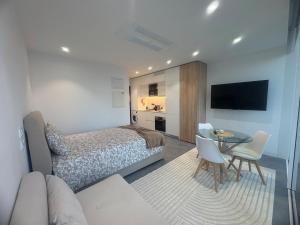 Comfort Avenue Studio